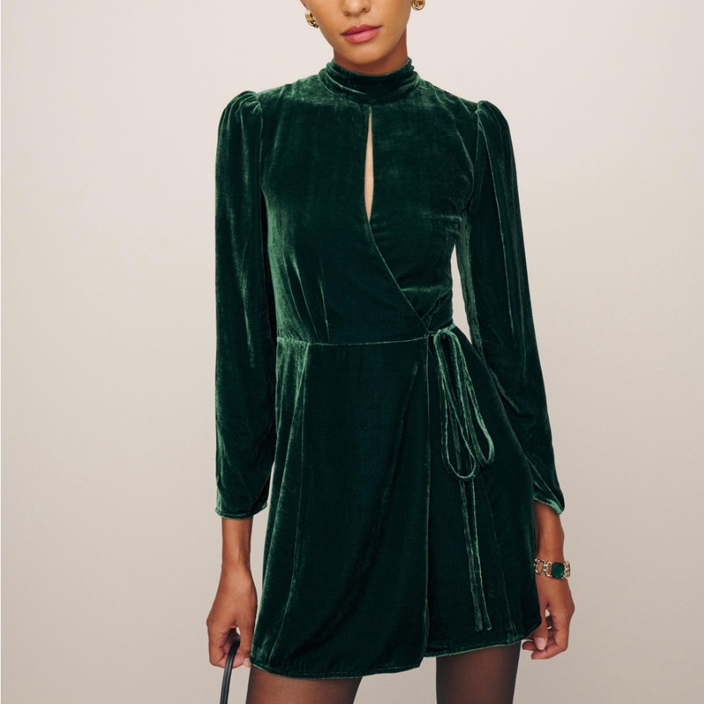 NWOT Reformation Ottessa Mini Dress - size small - Green Velvet Long Sleeve
